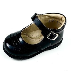 Dogi Infant Black Patent Leather Mary Jane Size 6